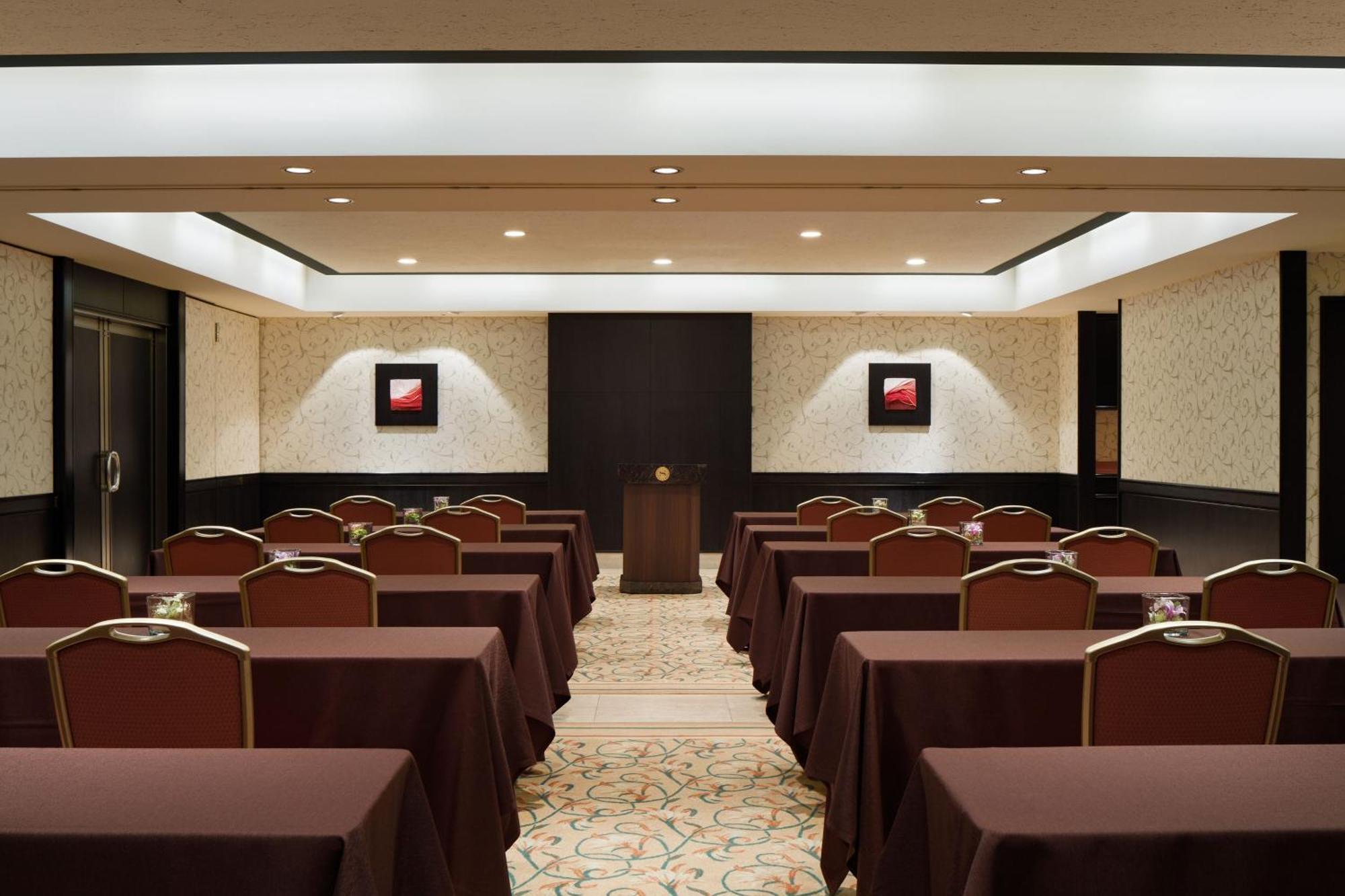 โรงแรมเชอราตัน แกรนด์ โตเกียวเบย์ โรงแรม